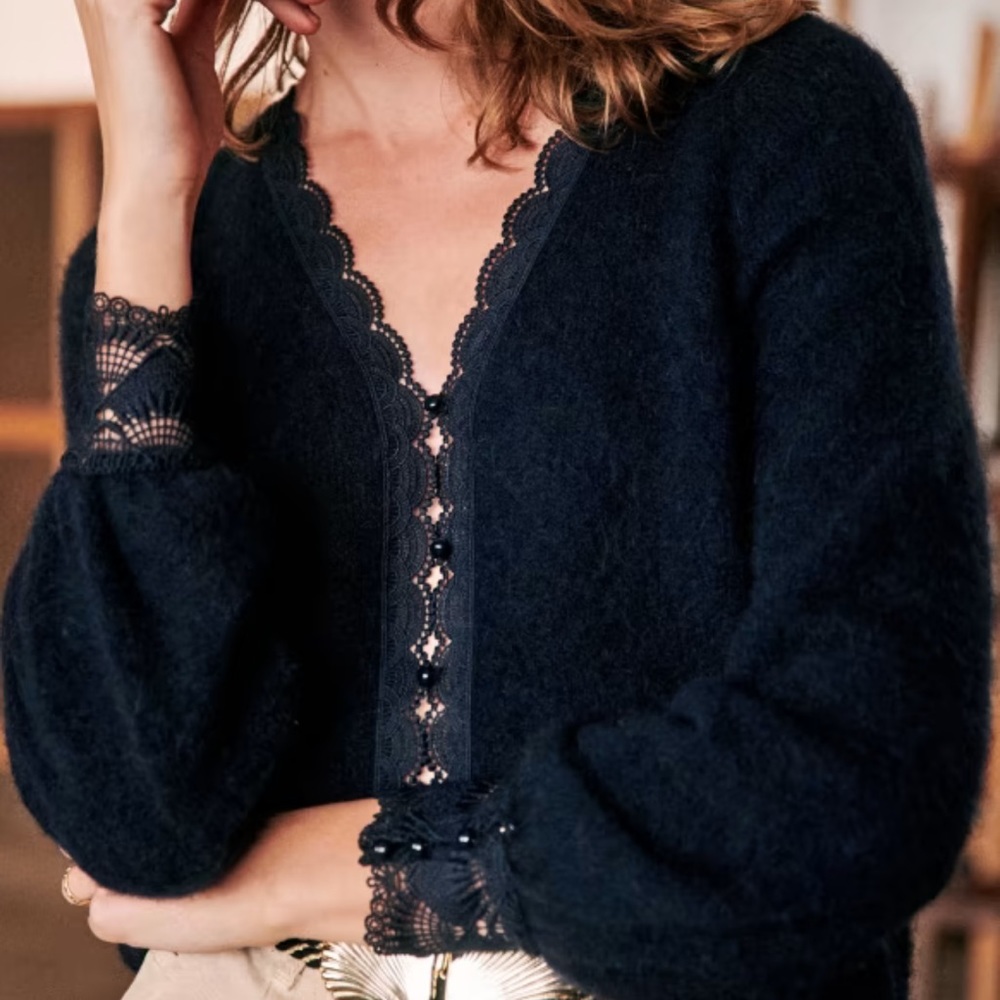 Sezane heloise cardigan in navy size small